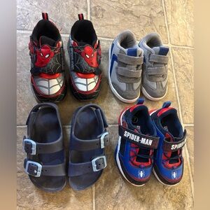 Toddler boys shoes
Sizes 7-8 as pictured
All used like new aside from sandals